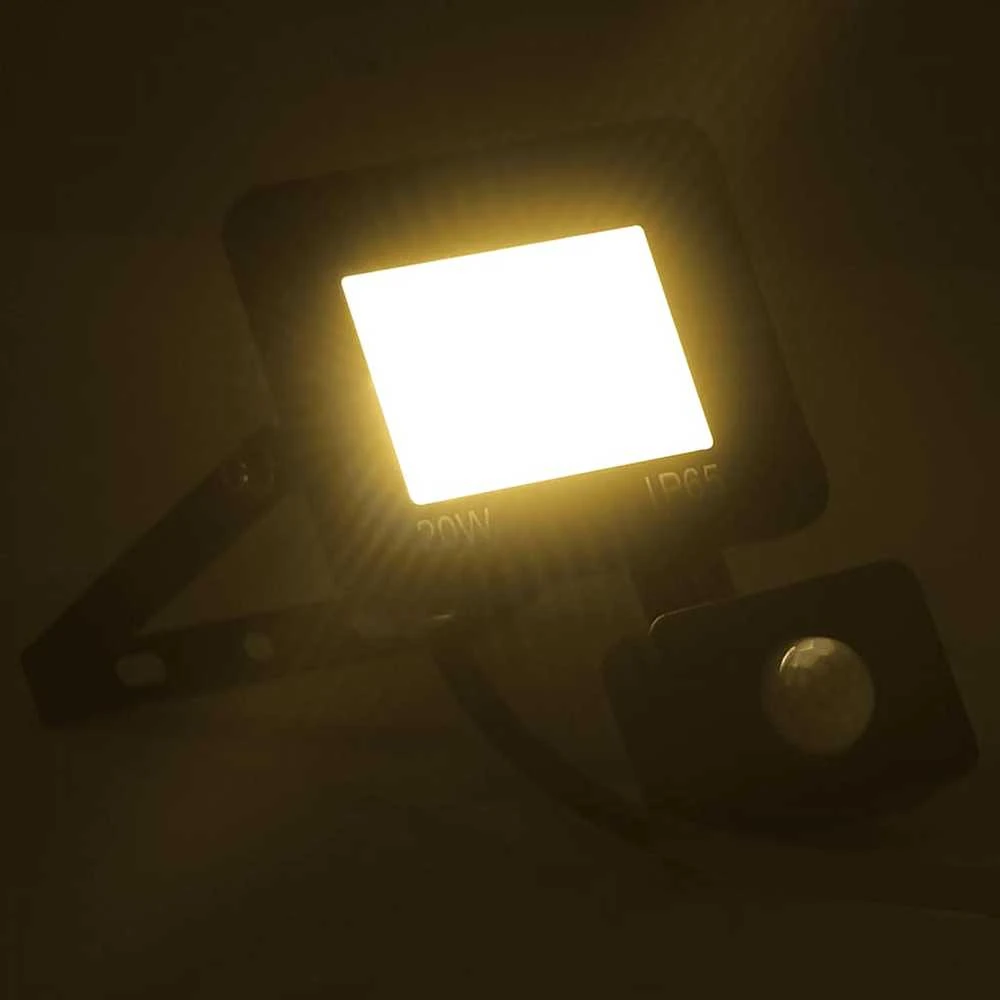 LED prožektorius su jutikliu, šiltos baltos spalvos, 20W