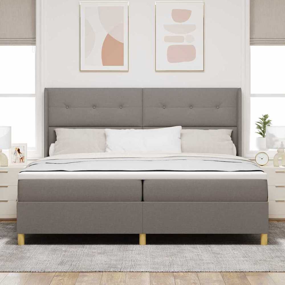 Kiemas lova su LED juostelėmis Tortora 200 x 200 cm audinys