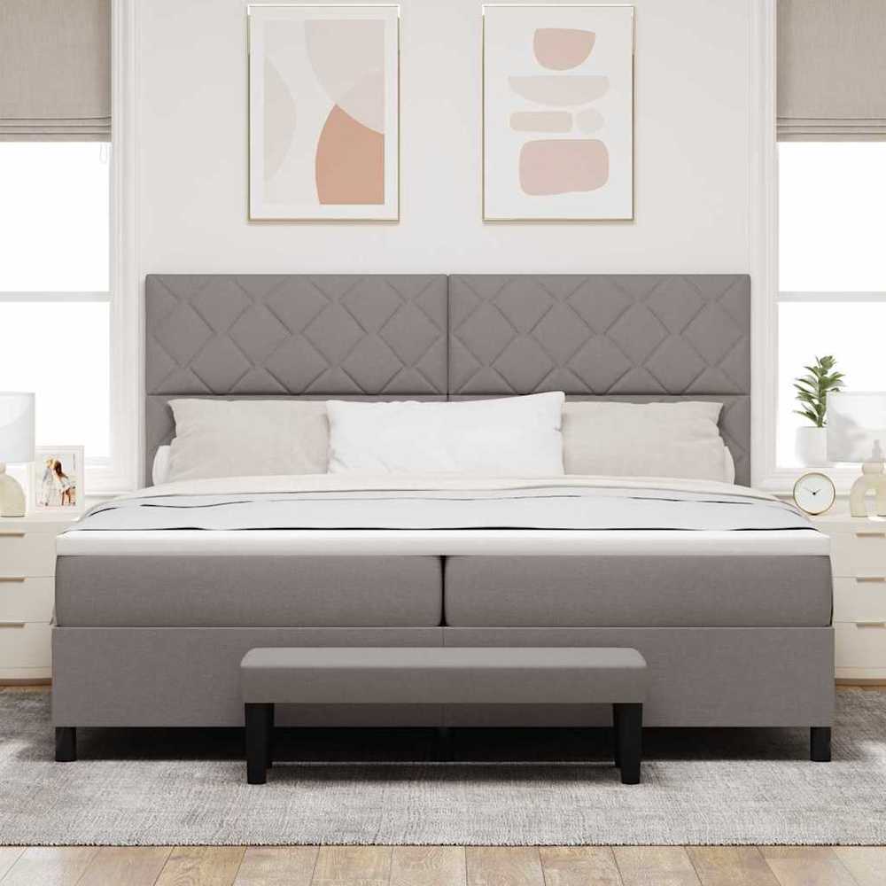 Kiemas lova su galvūgalio Tortora 200 x 200 cm audinys