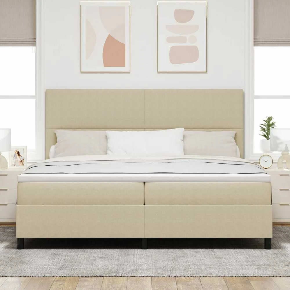 Kiemas lova su galvūgalio Šviesiai pilka ir balta. 200 x 200 cm