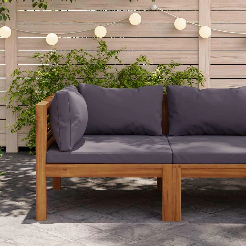 Modulinė kampinė sofa su tamsiai pilkomis pagalvėmis, akacija