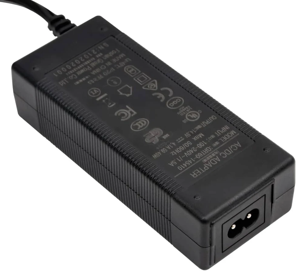 Šaltdėžė su ratukais ir adapteriu, juoda ir pilka, 50l, PP
