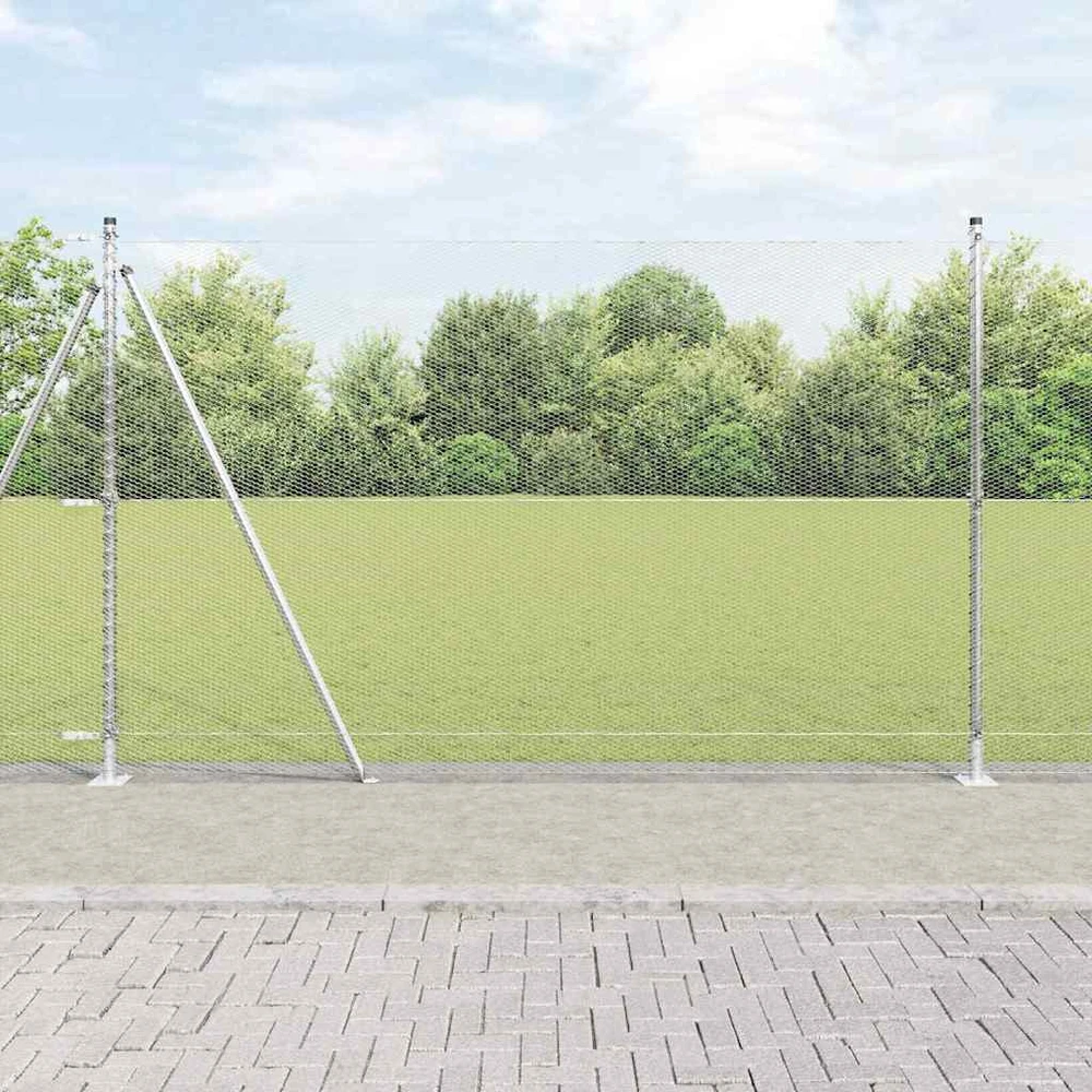 Šešiakampė tvora su betono pagrindu 10 x 1,6 m Sidabrinė