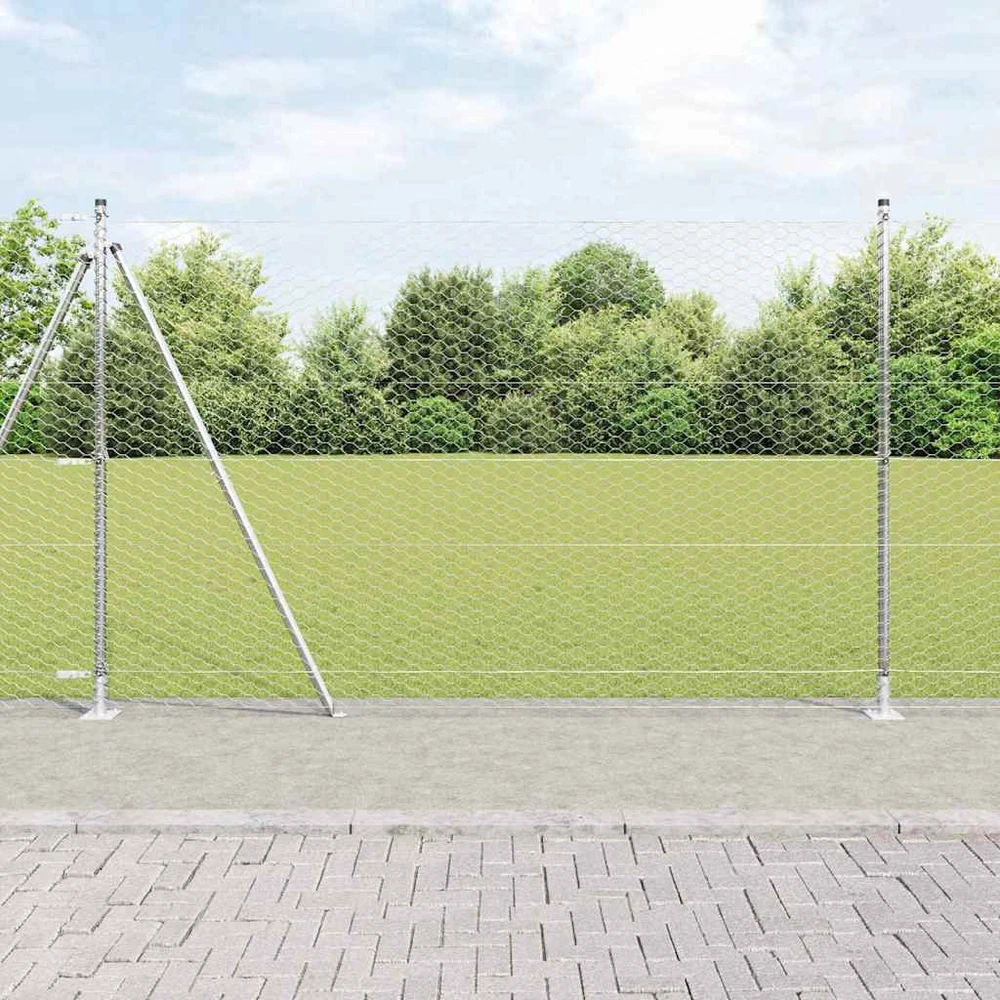 Šešiakampė tvora su betono pagrindu 25 x 1,4 m Sidabrinė