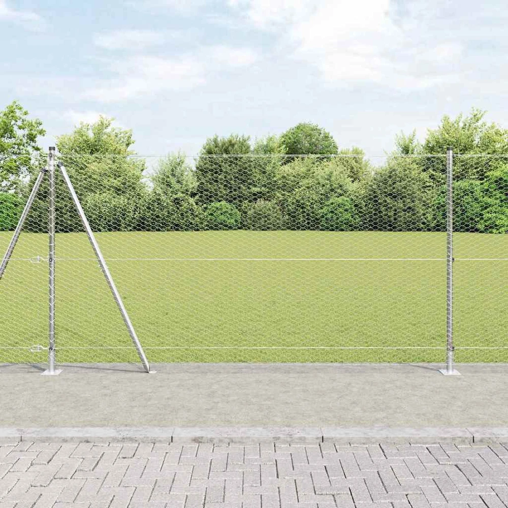 Šešiakampė tvora su betono pagrindu 25 x 1,2 m Sidabrinė