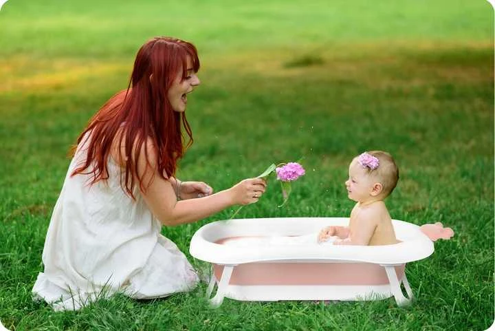 Ricokids Sulankstoma kūdikio vonelė su pagalve