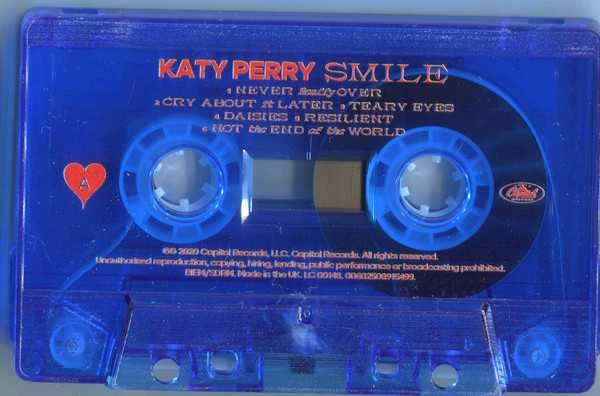 Kasetė - Katy Perry – Smile MC (Transparent Mėlyna)