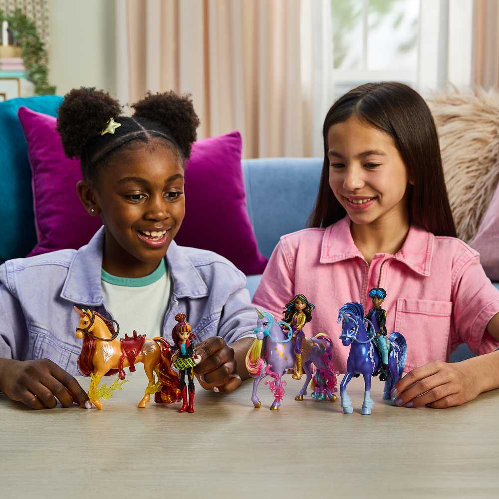 Unicorn Academy Rinkinio Vienaragio akademijos figūrėlės Roris ir Audros raitelis bei Vienaragis + Priedai Vienaragio akademija