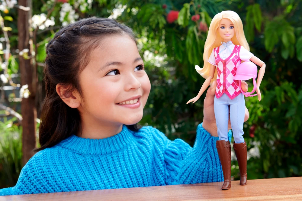 Mattel BARBIE MALIBU MYSTERIES lėlė raitelė (HXJ38)