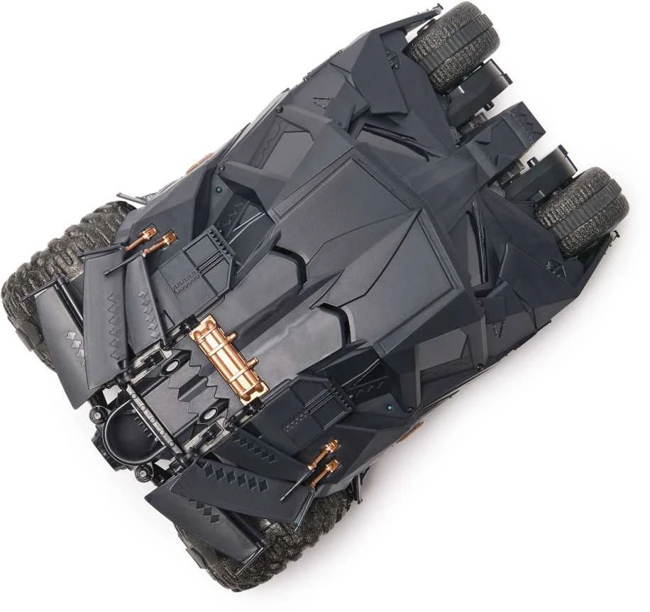 Nuotolinio valdymo „Batmobile“ transporto priemonė „DC Comics Tumbler RC“ iš „Dark Knight“ trilogijos 1:15 30 cm