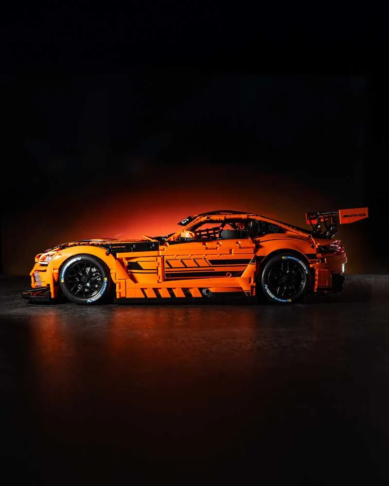 Konstruktorius CaDA Mercedes AMG GT3 1/8 (5466 dalių)
