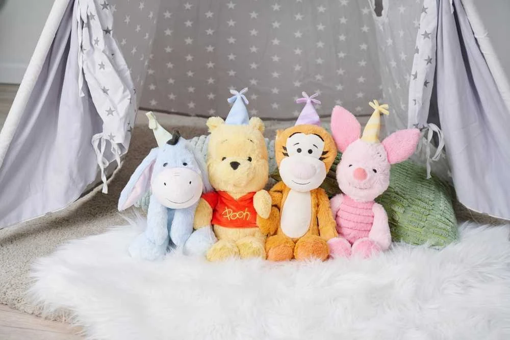 SIMBA DISNEY Mikė Pūkuotukas jubiliejaus 25 cm 587-0720
