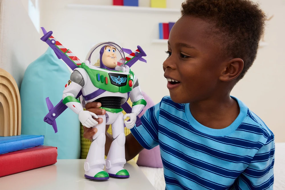 Mattel „Disney Toy Story 5“ interaktyvi figūrėlė Bazas Lightyear Bazas Lightyear 27 cm EN