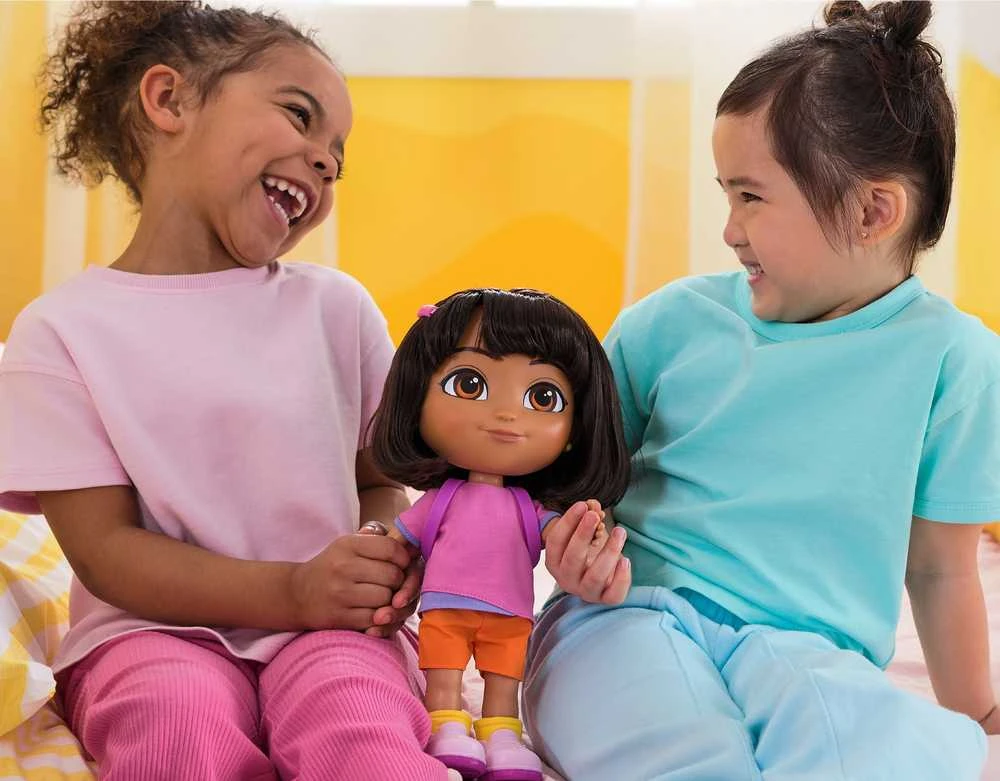 Dora And Friends Lėlė DORA TYRINĖTOJA Dainuok ir tyrinėk (anglų k. / tik garsai)