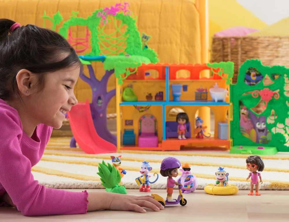 Dora And Friends Dora Tyrinėtoja Nuotykių Rinkinys – Batai ir Švilptukas (6073672)