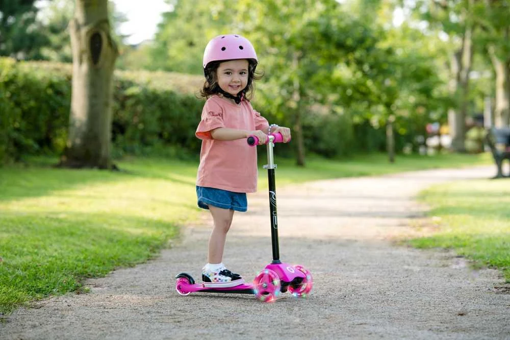 Almarina EVO reguliuojamas 3 ratų paspirtukas vaikams Light Up Mini Cruiser Rožinė Light Up Wheels