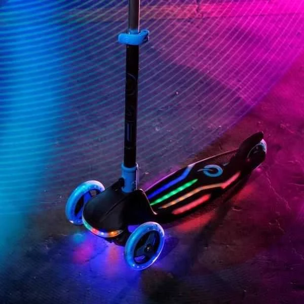 EVO sulankstomas reguliuojamas 3 ratų vaikiškas paspirtukas Rainbow Blast mini Cruiser mėlynai švytintis denis