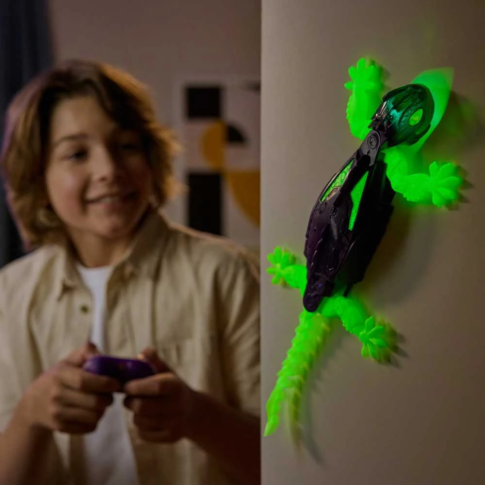 HEX BOTS Interaktyvus sienomis laipiojantis gekonas