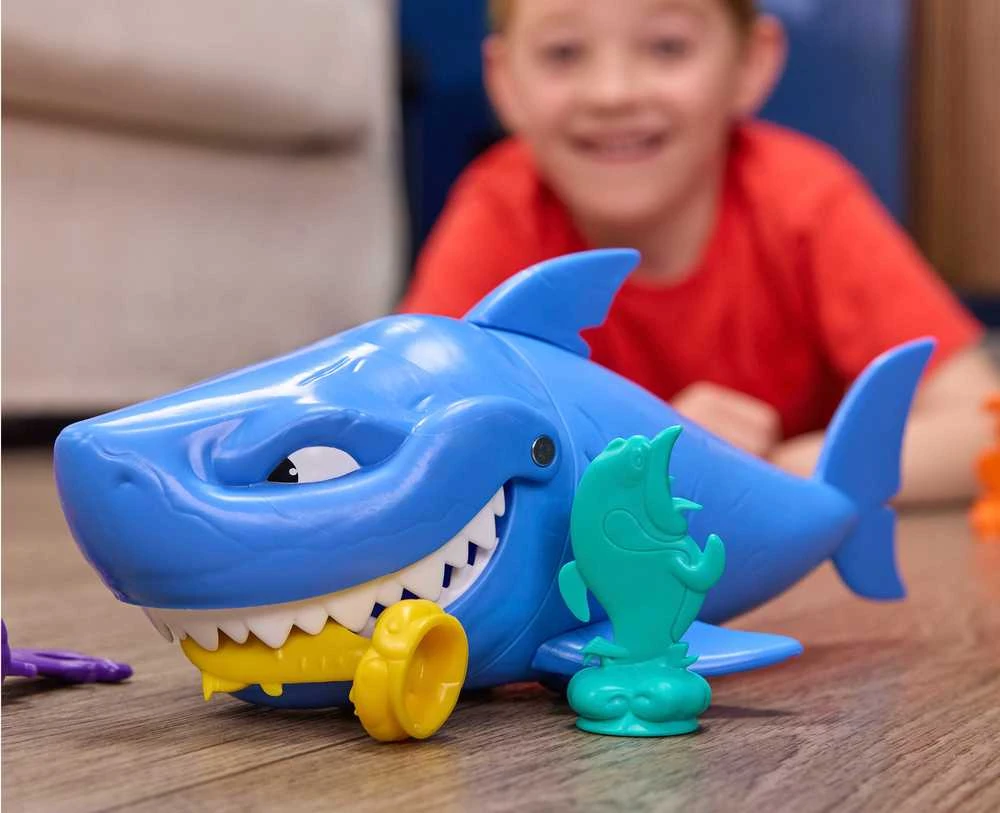 Shark Strike Shark boulingo arkadinis žaidimas