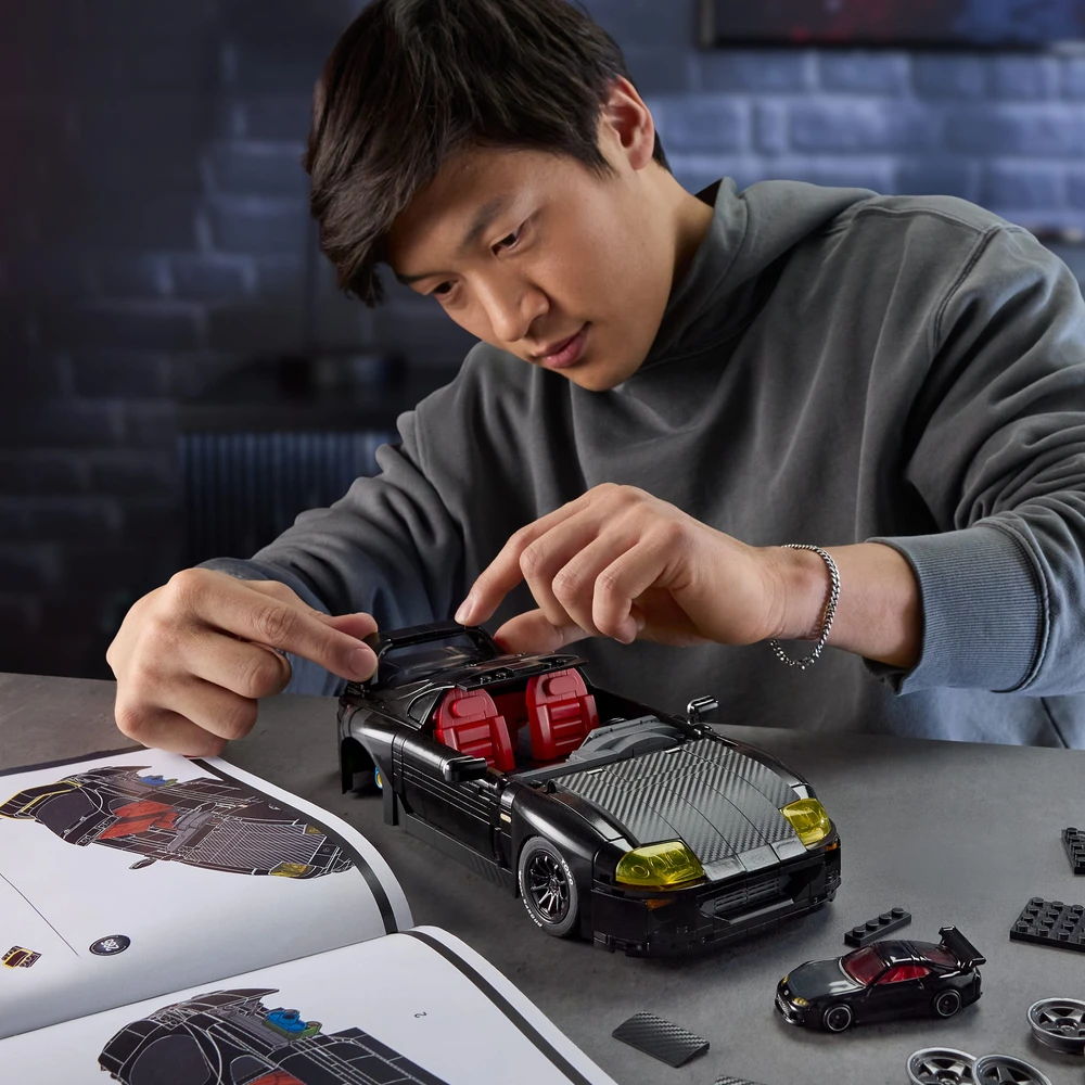 MATTEL BRICK SHOP HOT WHEELS Toyota Supra '84 MKIV konstruktorius (JKG40)