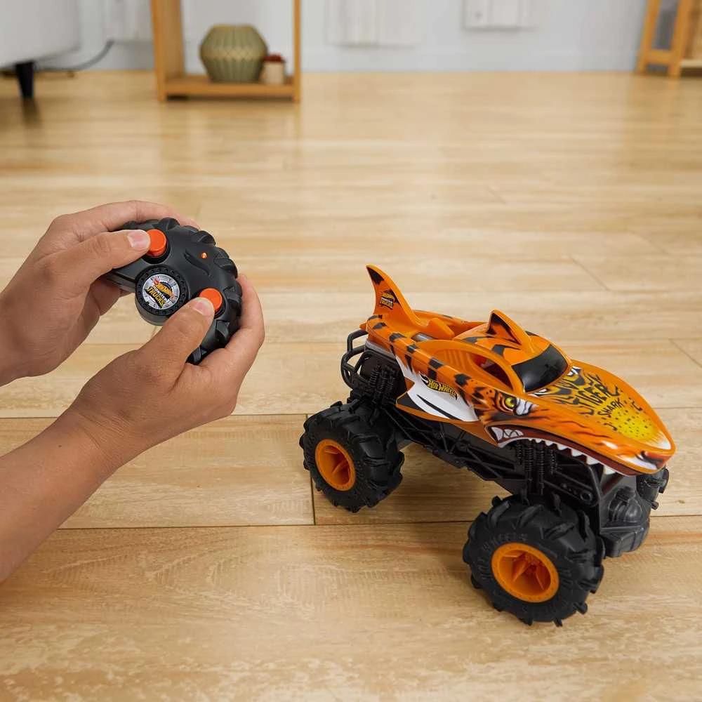Mattel HOT WHEELS RC automodelis – Tigrinis ryklys (HNV03)