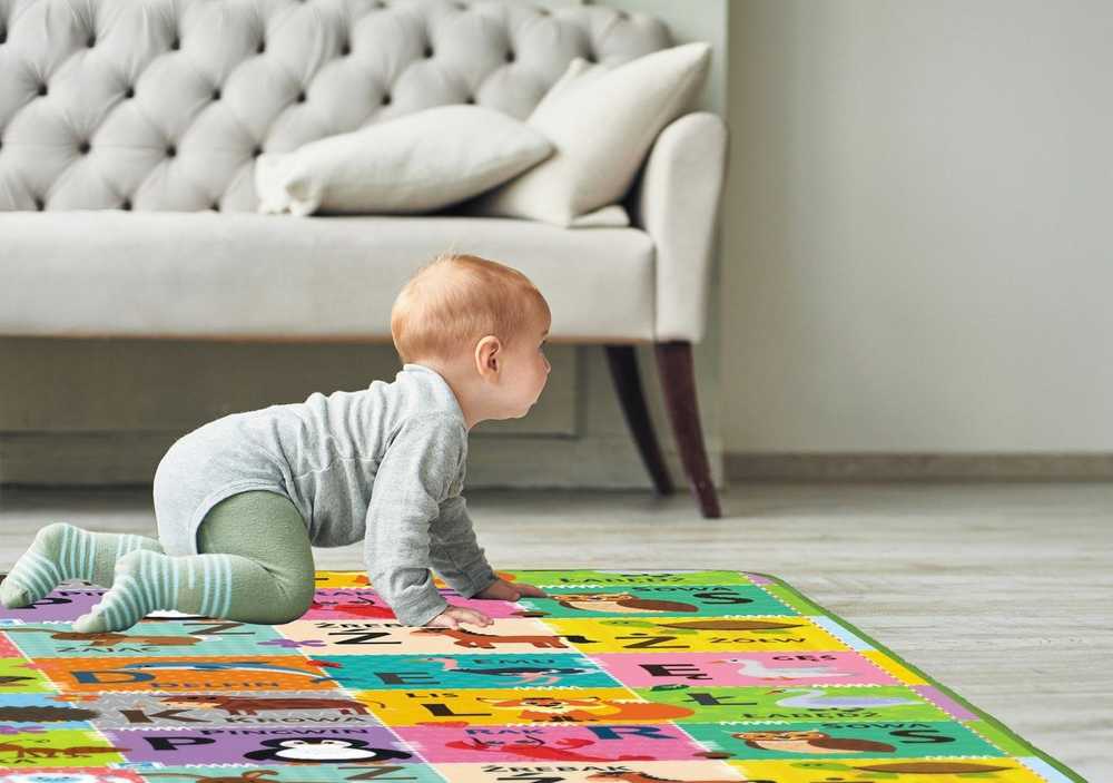 Humbi Foam dvipusis lavinamasis kilimėlis Šachmatų lenta 3in1 Lenkų abėcėlė Skaičiai Kontrastas Paveikslėliai juodai balta 180 x 200 x 1 cm