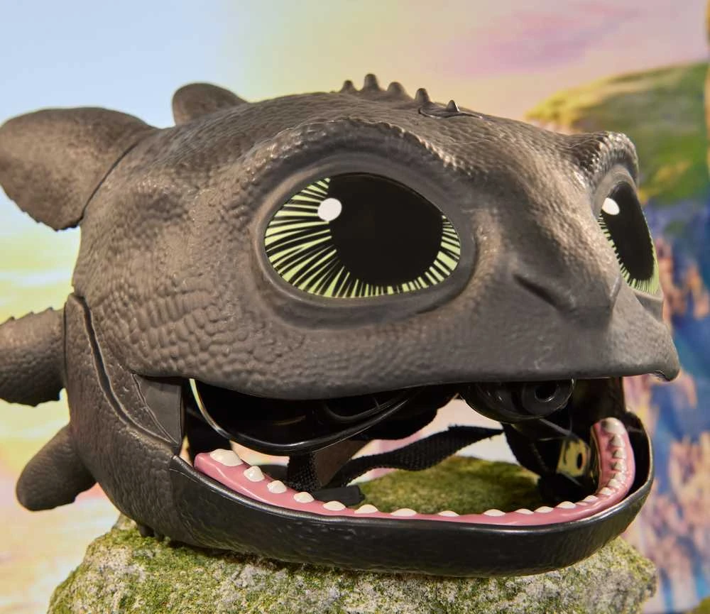 Spin Master DRAGONS Slibino kaukė su garso efektais