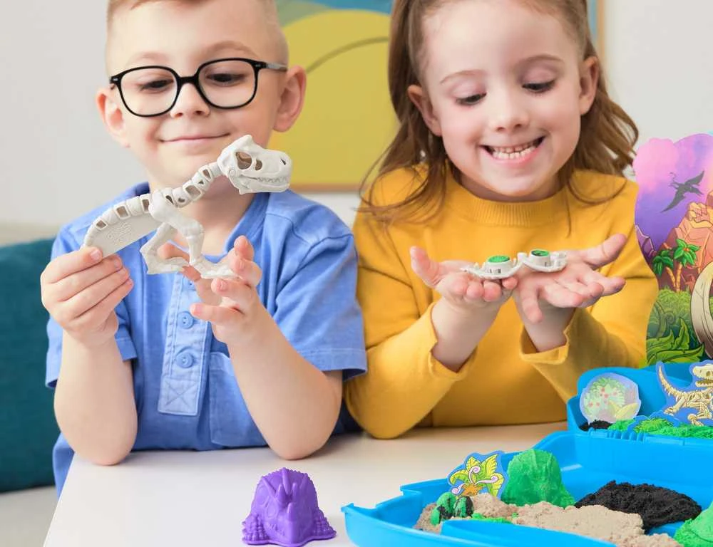 Spin Master KINETINIS SMĖLIS T-REX DINOZAURŲ KASIMAS SU Skeleto PRIEDAIS