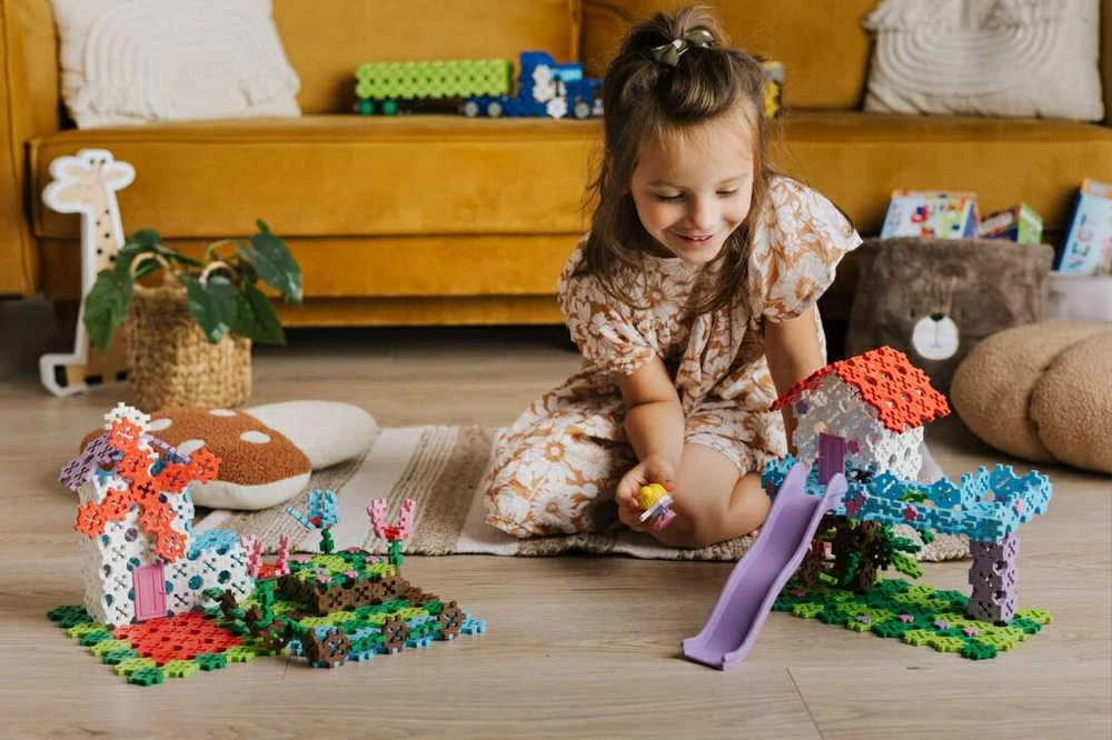 Trefl Konstruktorius 2in1 medinis namelis ir vėjo malūnas TREF