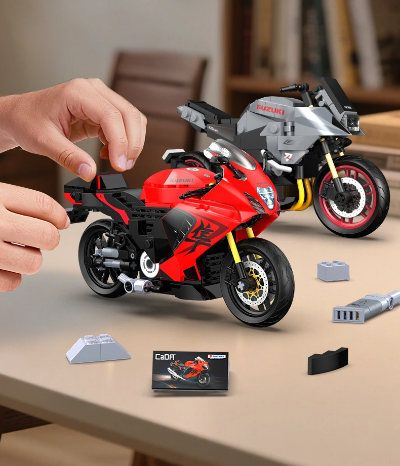 CaDA Suzuki Katana C62052W motociklo konstruktoriai 1:12, 310 dienų