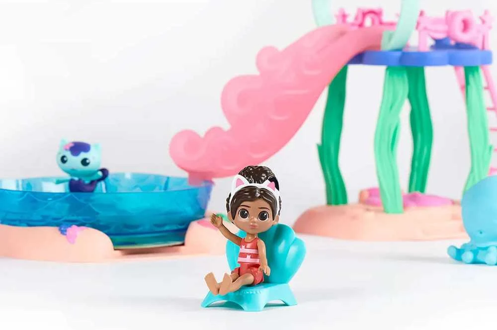 Spin Master Gabby's Dollhouse „Gabi's Cat House Pool Fun“ figūrėlių rinkinys 6067878 WB3
