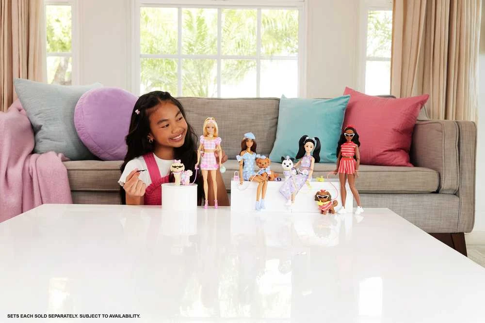 Mattel BARBIE TWINNING LOOKS šviesiaplaukės lėlės ir šunelio rinkinys (JFP36)