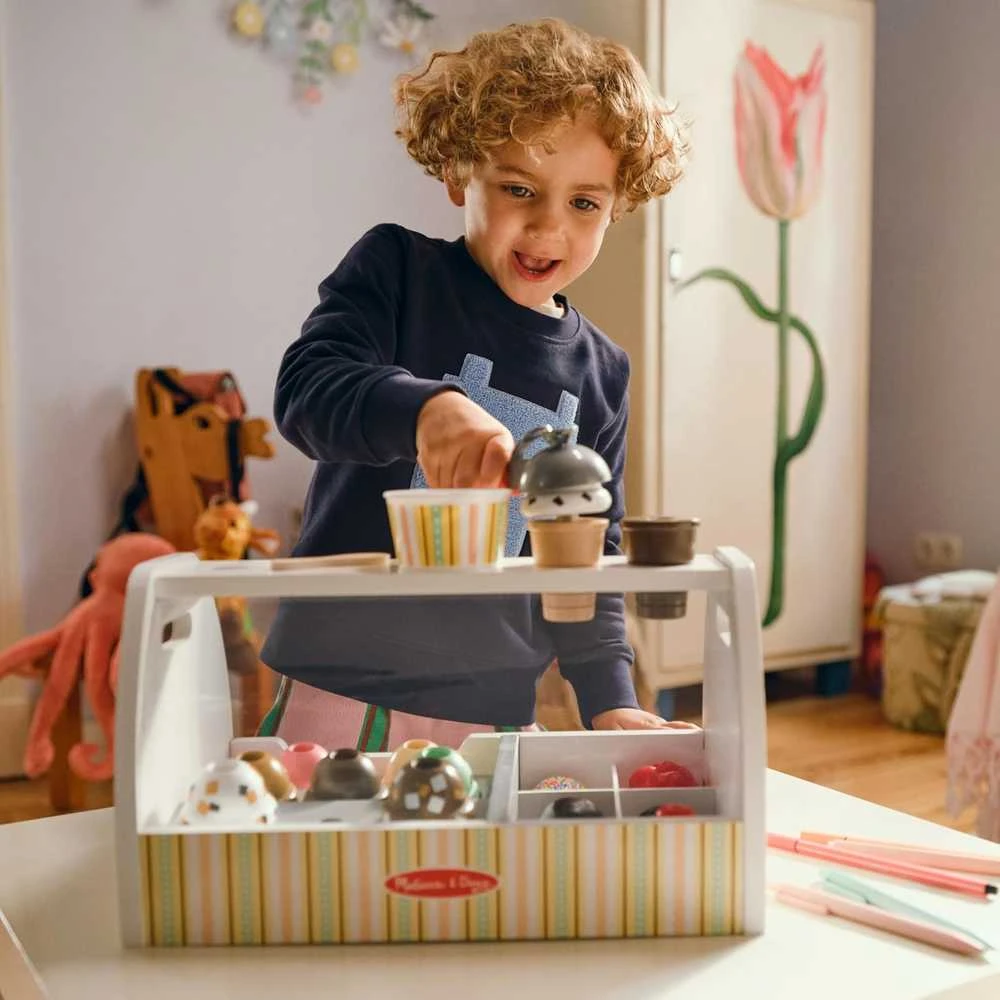 Medinė ledų parduotuvė Rinkinys vaikams Melissa & Doug 3+