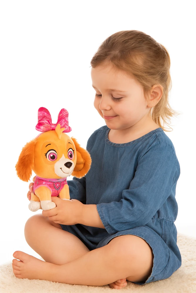 Pliušinis žaislas „Paw Patrol“ Skye 26 cm