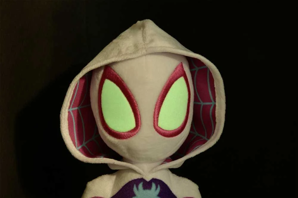 Mattel Spiderman Ghost Spider talismanas pliušinė žvakė tamsoje 25 cm Marvel