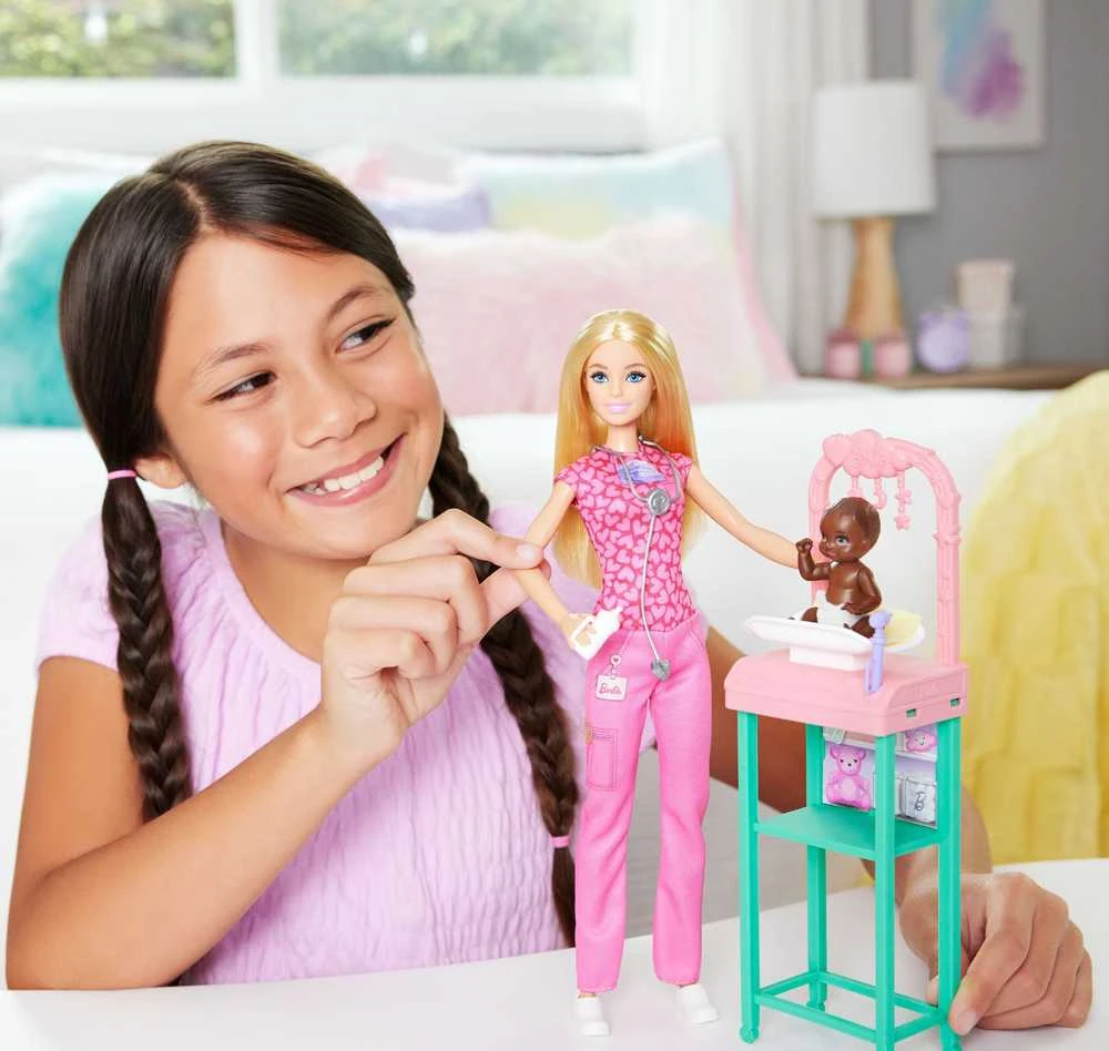 Mattel BARBIE lėlė gydytoja (JCR72)