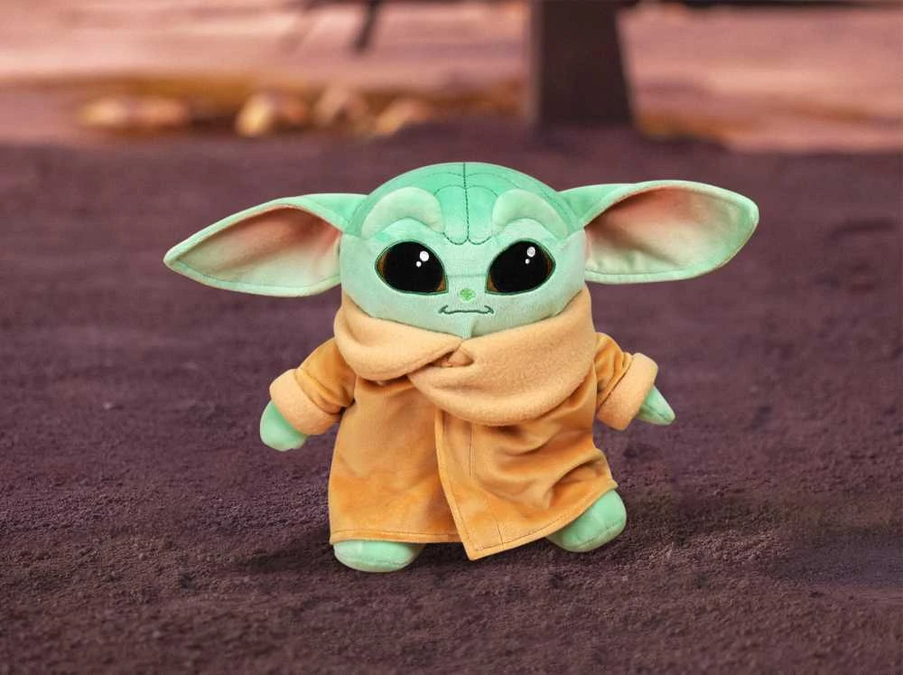 Mattel Disney Madalorian Baby Yoda talismanai, 25 cm
