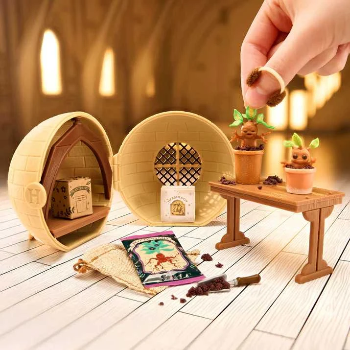 Mini rinkinys MGAs Miniverse Mini HP Back to Hogwarts