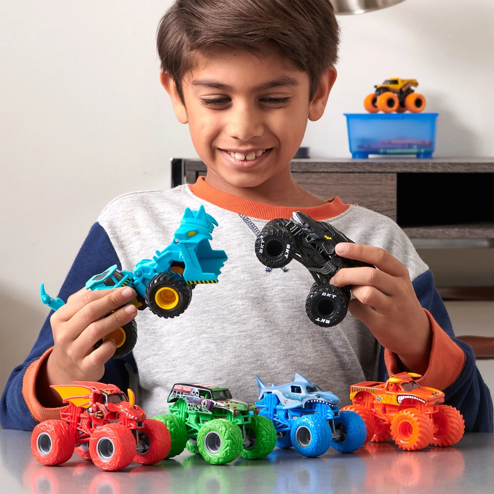 Monster Jam Auto Monster Truck serija 46 transporto priemonė Megalodon 1:64