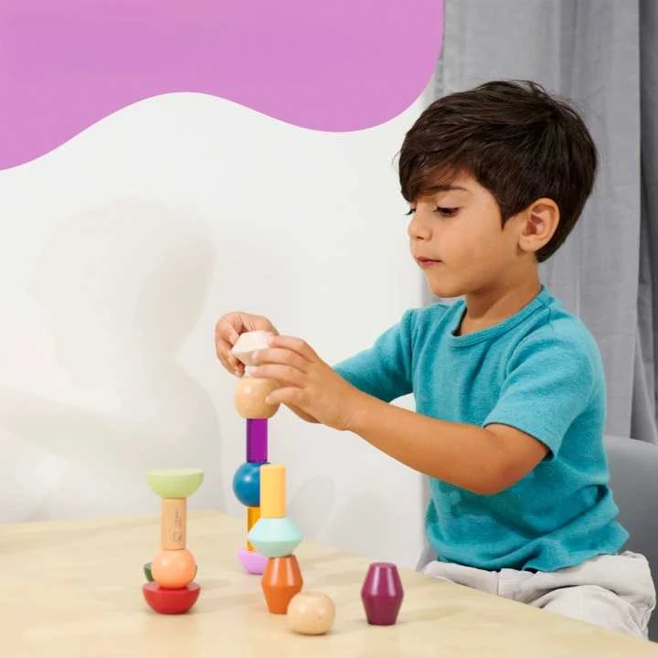 Montessori mediniai figūrėlių bokštai, 16 spalvingų detalių