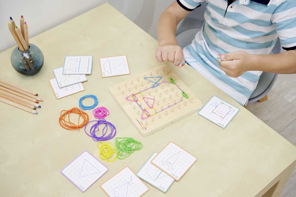 Eichhorn Montessori geometrinė plytelė