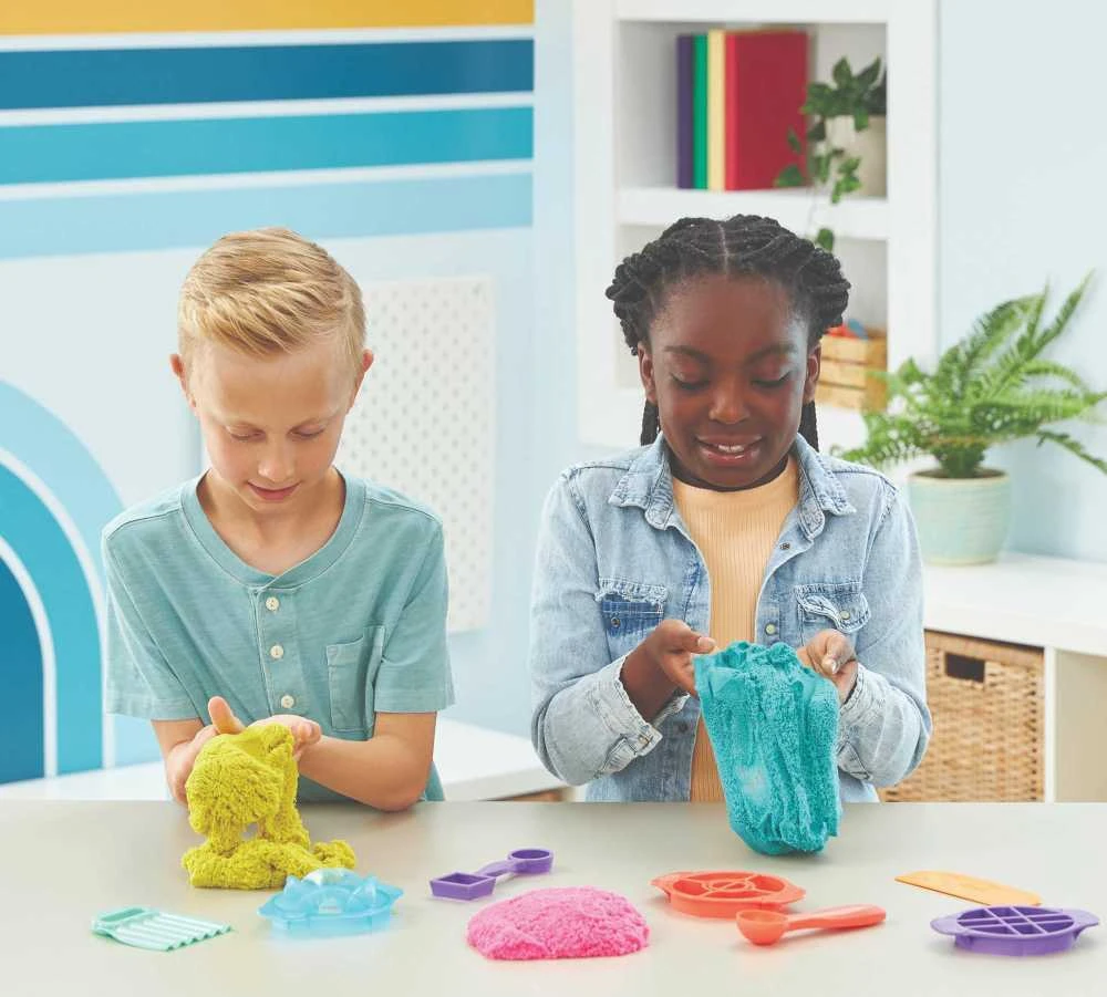 Spin Master Kinetic Sand Kinetinis smėlis – tobulas smėliavimo rinkinys (6067345)
