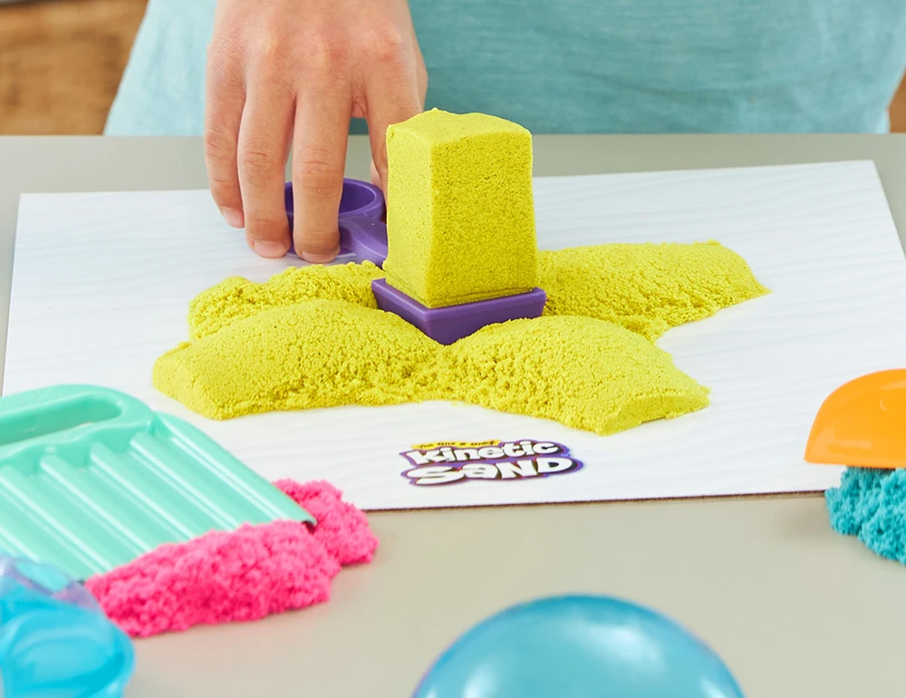 Spin Master Kinetic Sand Kinetinis smėlis – tobulas smėliavimo rinkinys (6067345)