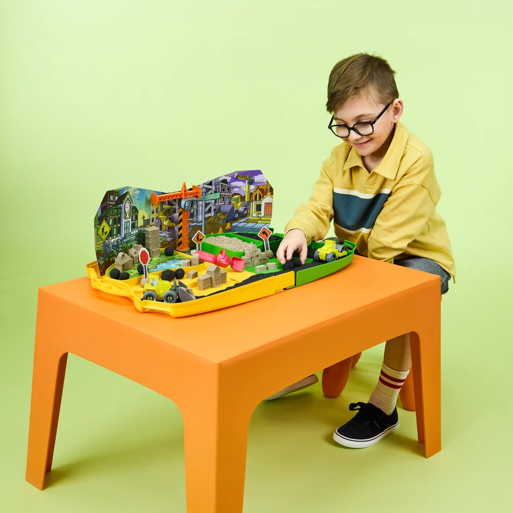 Piasek kinetyczny Plac Budowy Kinetic Sand 793g + priedai
