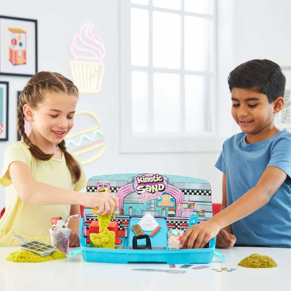 Spin Master Plastikinis kinetinis smėlis Kinetic Sand Set Suitcase Restoranas