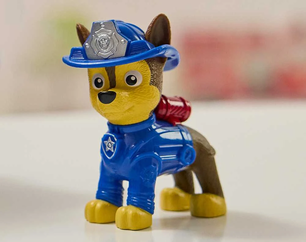 „Paw Patrol“ ugniagesių gelbėjimo automobilis su „Chase“ policijos automobilio figūrėle ir vandens raketomis