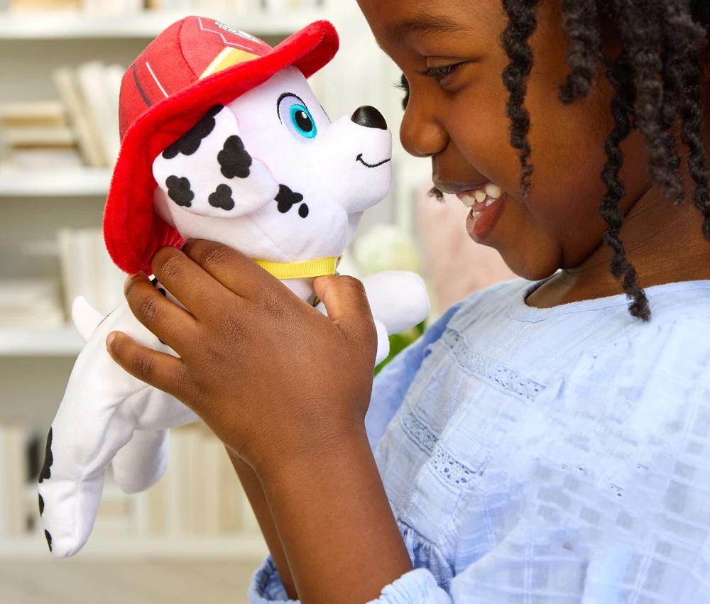 Spin Master Paw Patrol ginklo kepurė ir antkaklis pliušinis 20 cm - Marshall