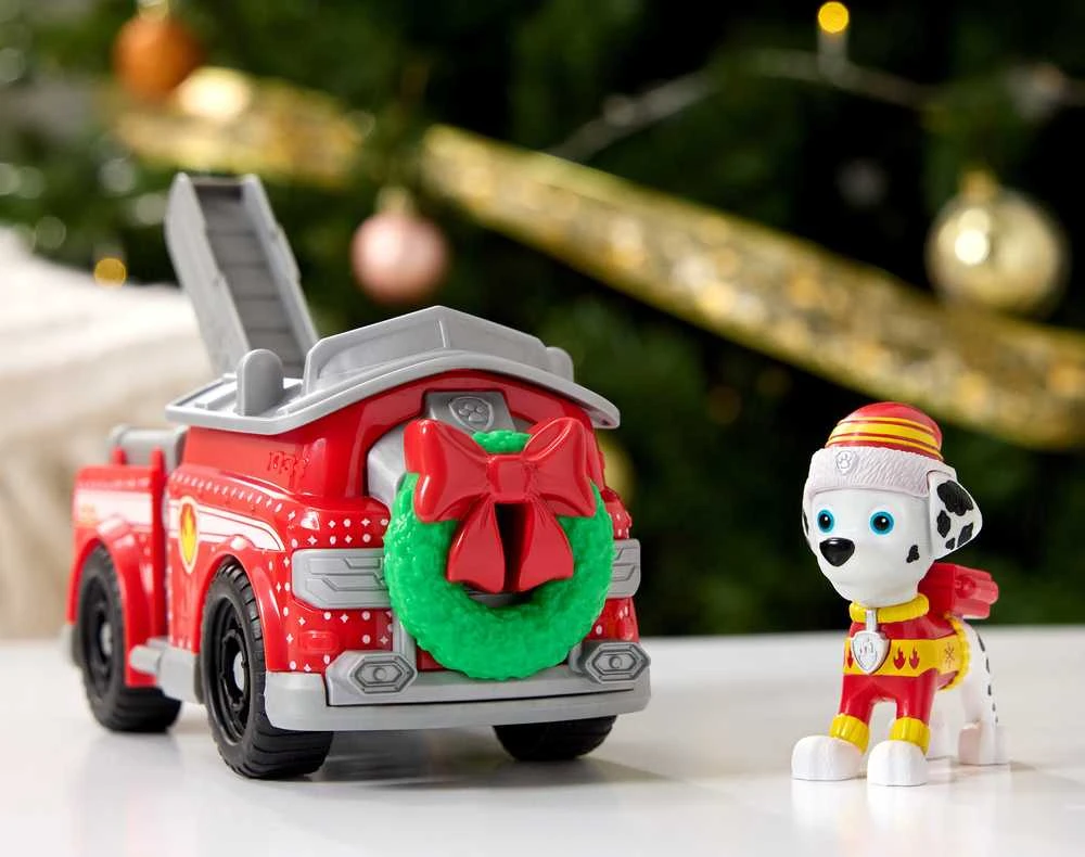 „Paw Patrol“ šventinė transporto priemonė su Marshallo ugniagesių automobilio figūrėle