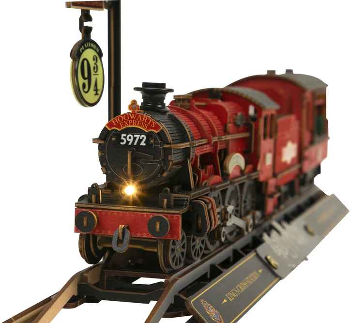 Puremind Harry Potter Sulankstomas medinis traukinio modelis Hogvartso ekspresas su šviesa ir garsu, 3D dėlionė "pasidaryk pats"