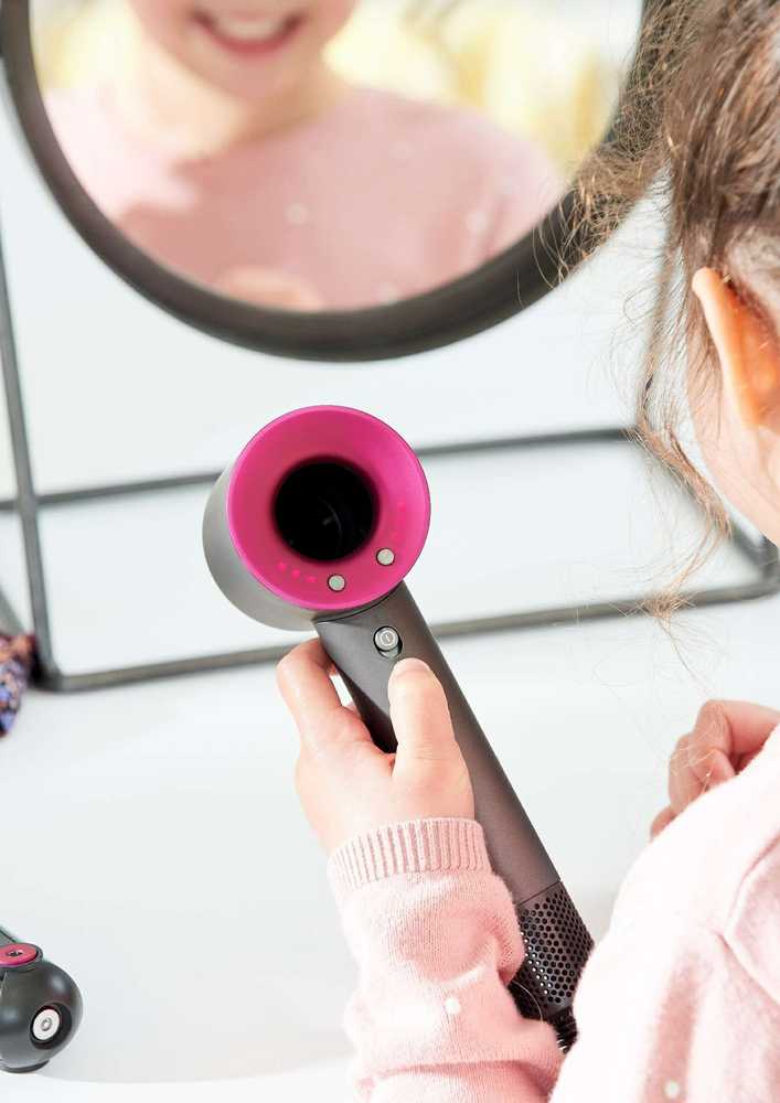 DYSON SUPERSONIC ir CORRALE žaislinis plaukų modeliavimo rinkinys